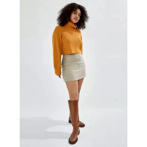 Aritzia Wilfred Rebecca Turtle  Neck Cropped Sweater